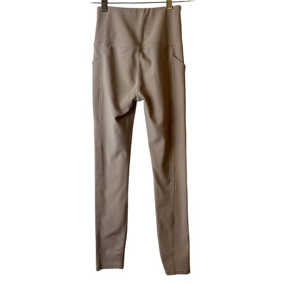 Like New - Move Theory Ribbed Leggings with Deep Pockets - Size XS - Picture 2 of 4